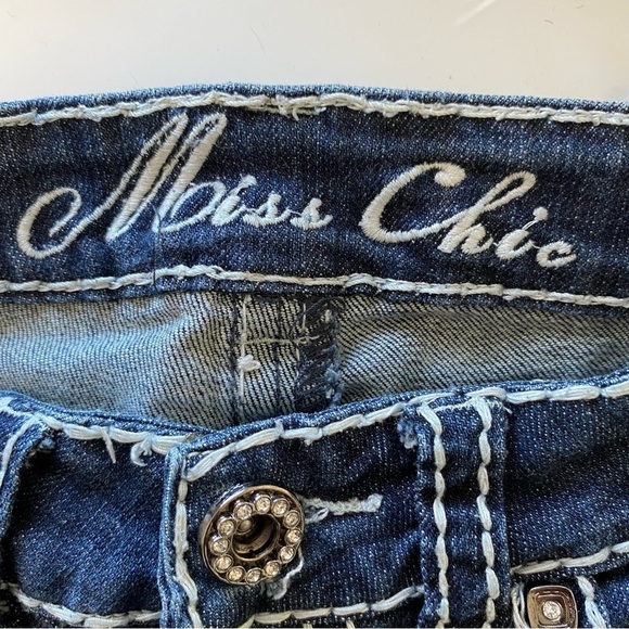 Miss Chic - Flueur de Lis Rhinestone Dark Wash Skinny - 5 - Picture 6 of 8